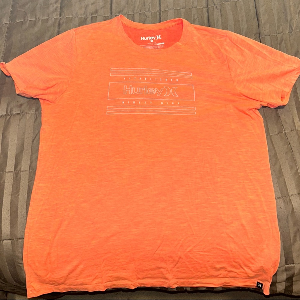 Hurley Orange Short Sleeve Tee Vibrant Casual Comfort